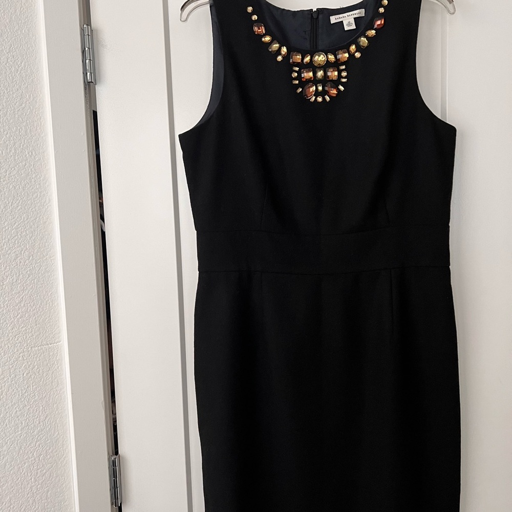 Banana Republic Black dress with gorgeous jewel detail on neckline in Size 12 - Picture 2 of 5